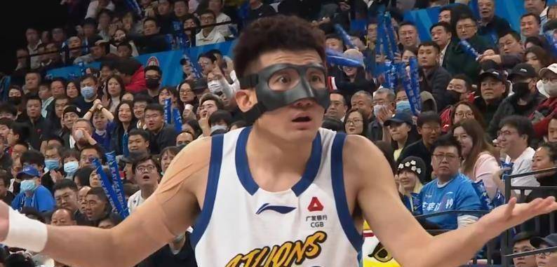 CBA季后赛赛后走向成谜；费耶诺德再遭质疑；气氛紧张；控场能力受关注的简单介绍-开云注册网址